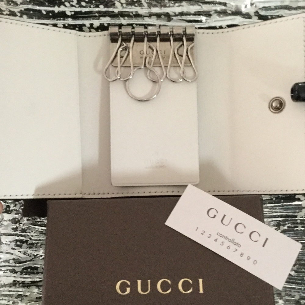 ❌ SOLD ❌. Auth Gucci Keyholder - Picture 3 of 8